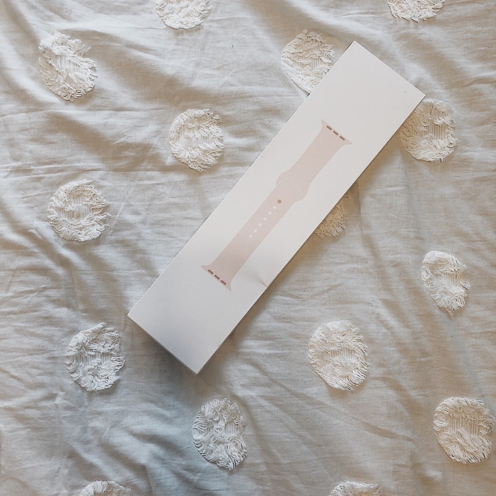 Apple 44mm Pink Sand Sport Band